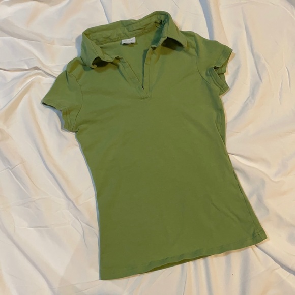 Suzy Shier Green Collared T-Shirt - Picture 2 of 6